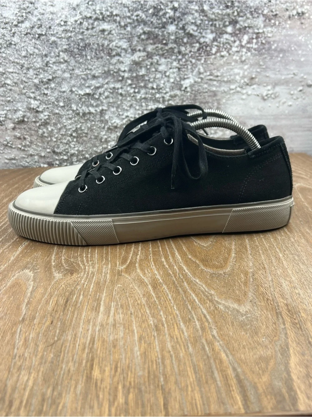 602 ALLSAINTS DILLON Men's Classic Black Canvas Low-Top Sneakers White Toe 11